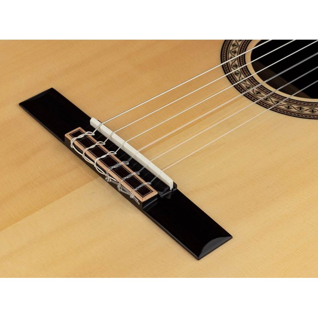 Klasiskā ģitāra ar elektroniku Salvador Cortez Ilsa-SCE